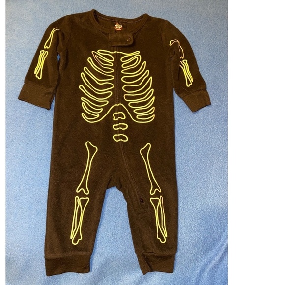Hyde and Eek size 3/6 months unisex glow in dark sleeper - Picture 1 of 3